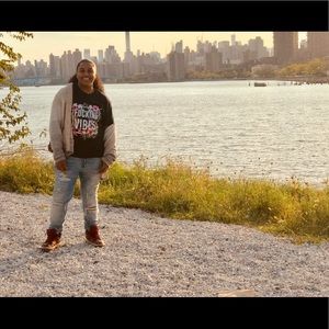 Meet your Posher, Clara